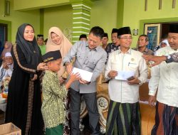 Keluarga Besar UJK Salurkan Santunan Anak Yatim dan Fakir Miskin