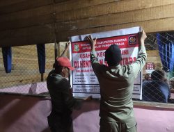 Satpol PP Kampar Segel Warung Remang-remang di Desa Suka Mulya