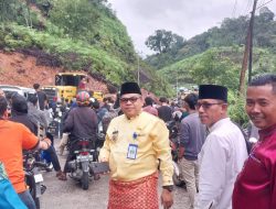 Jalan Lintas Riau-Sumbar KM 96 Tanjung Alai, Camat XIII Koto Kampar Siaga Dilokasi