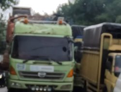 Berkat Kesigapan Alat dan Personil BPJN Riau Bekerja Ekstra, Jalan Longsor Lancar