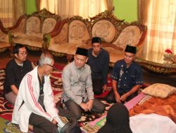Kampar Berduka, Pj Bupati Hambali Melayat Alm Nasir Domo