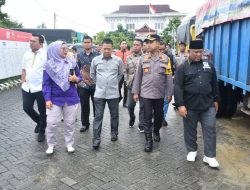 Logistik Pemilu 2024 Resmi Dilepas Pj Bupati Kampar Hambali