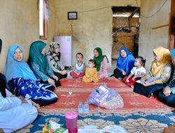 Ketua LK2S Lakukan Kunjungan dan Berikan Bantuan Kepada Balita Penderita Stunting