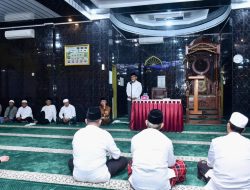 PJ Bupati Kampar Hadiri Kegiatan Isra’ Mi’raj di Mesjid Ar-Rahman