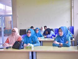 PJ Ketua TP PKK Kampar Adakan Rapat PKK dan DW-P