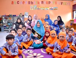 Bunda Paud Ricana Lakukan Kunjungan di UPT TK Pembina 01 Bangkinang Kota