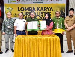 Pj Sekda Kampar Hadiri Acara Seremoni Pengumuman dan Penyerahan Hadiah Lomba Karya Jurnalistik Sawit 2024