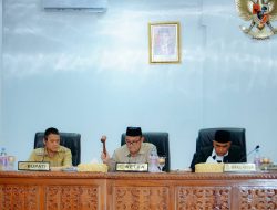 Rapat Paripurna DPRD Kampar, Pj Bupati Hambali Sampaikan LKPJ 2023