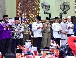 Pj Sekda Kampar Resmi Lepas Calon Jemaah Haji Kloter Pertama