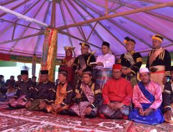 Pj Bupati Hambali Diwakili Camat Kampar Hadiri Penobatan Datuk Pdauko Majo Kenegerian Air Tiris