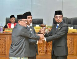 PJ Bupati Hambali Hadiri Rapat Paripurna DPRD Kampar
