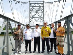PJ Bupati Kampar Sambut PJ Gubri Dr. Rahman Hadi Tinjau Pembangunan Jalan dan Jembatan