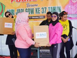 PJ Ketua TP PKK Kampar Hadiri Peringatan HUT GOW Kabupaten Kampar Meriahkan dengan Senam Pagi