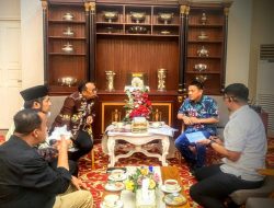 Pj Bupati Kampar Audiensi Dengan Pj Gubri Sampaikan Program Pendidikan Kampar dan Pengajuan Mahmud Marzuki Sebagai Pahlawan Nasional