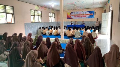 Gandeng MUI, DPPKBP3A Kampar Laksanakan Sosialisasi di Ponpes Ansharullah Kampa