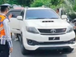 Demi Kelancaran Acara, Petugas Dishub Kampar Amankan Arus Lalu Lintas Pencabutan Nomor Urut Paslon Pilkada