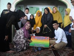 Wabup Misharti Serahkan Bantuan di Pandau Jaya Siak Hulu