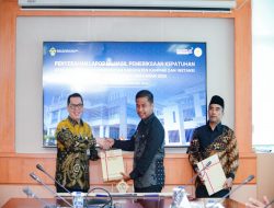 Bupati Kampar Serahkan Laporan Hasil Kepatuhan Atas Belanja Pemerintah Kab. Kampar Tahun 2025 Kepada BPK Perwakilan Prov. Riau