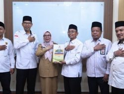 Wabup Kampar Terima Penyerahan Laporan Tahunan ZIS