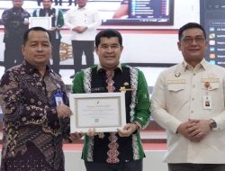 Pemda Kampar Terima Penghargaan Kinerja Terbaik Pengelolaan DAK Non-Fisik BOK POM 2025