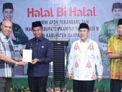 Bupati Ahmad Yuzar Hadiri Halal Bihalal Alumni APDN Pekanbaru dan IKAPTK