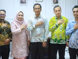 Kadispora Kampar Hadiri Halal Bihalal SDN 025 Tanjung Rambutan