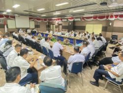 Bupati Kampar Pimpin Rapat, Bahas Peningkatan Pelayanan Masyarakat dan Evaluasi