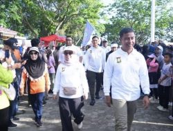 Antusiasme Peringatan May Day 2026, Bupati dan Wabup Ikuti Gerak Jalan Santai