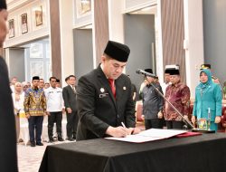 Bupati Ahmad Yuzar Resmi Lantik Sekda Kampar Ardi Mardiansyah