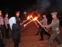 Kapolres Kampar Pimpin Upacara Taptu, Obor Kemerdekaan Dinyalakan Sebelum Pawai Menuju Lapangan Merdeka
