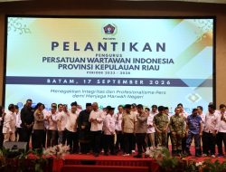 Pelantikan PWI Kepri, Cak Munir Dorong Wartawan Tetap Berjiwa Pejuang